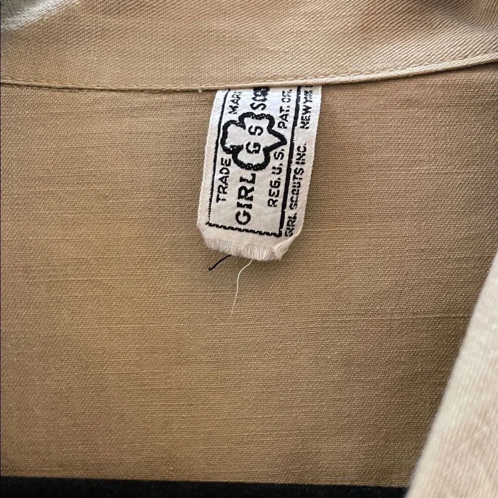 Girl scout trench with all the patches - Picture 2 of 7